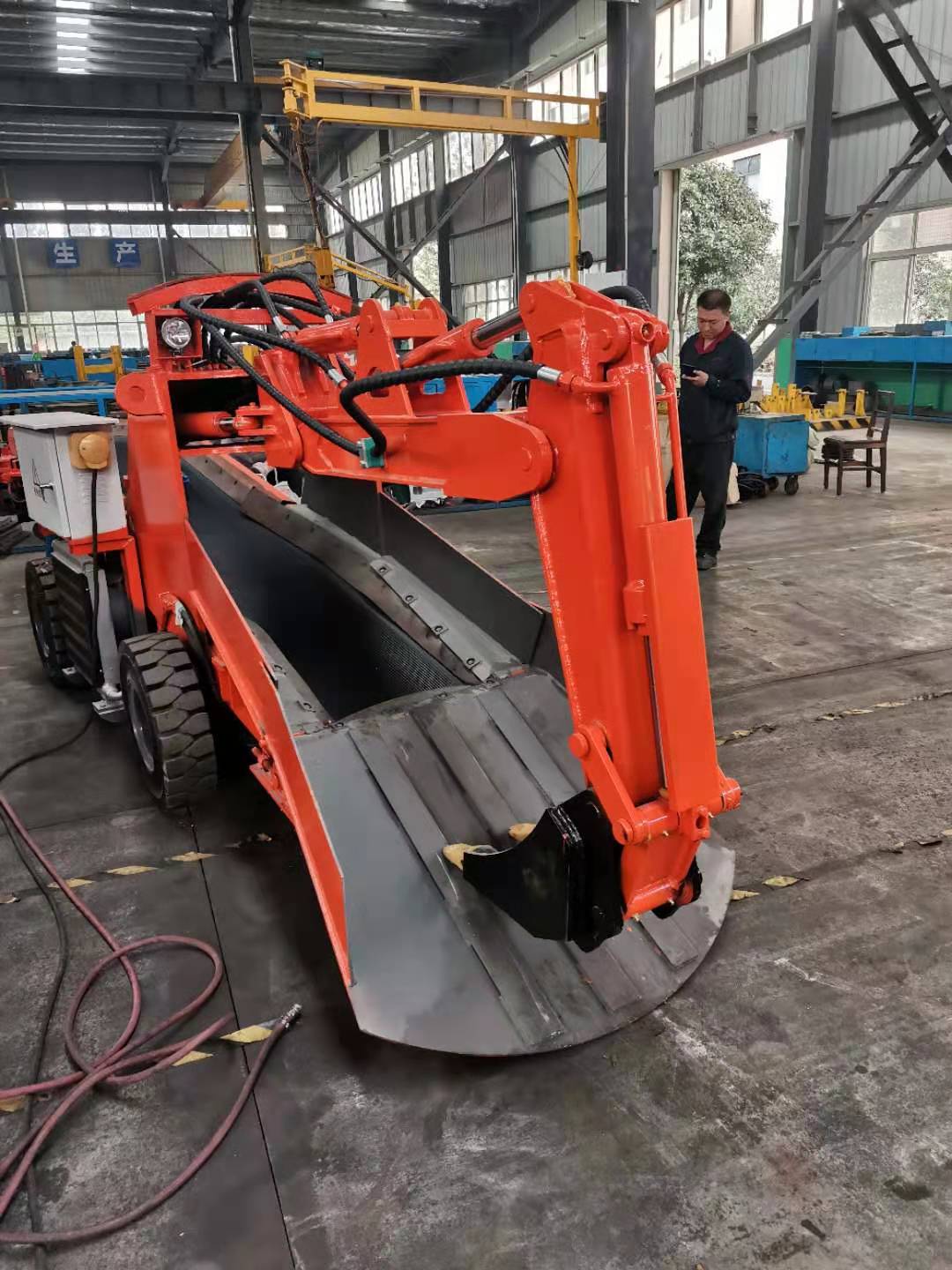 礦用扒渣機(jī)速度變慢？